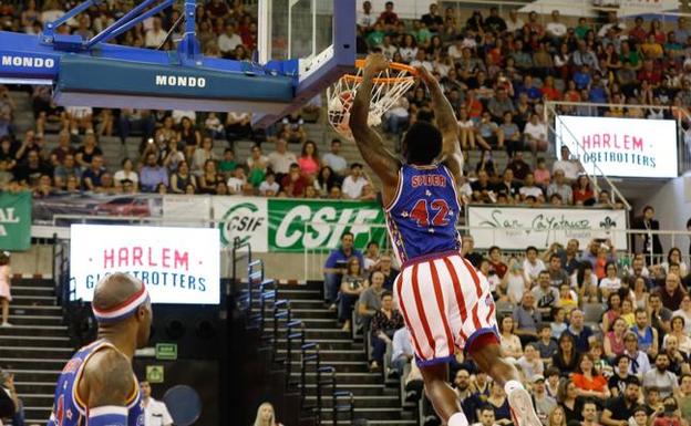 Los Globetrotters, los magos del basket en Granada