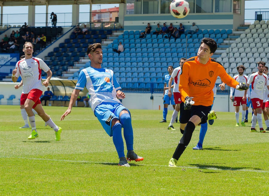 El Motril despide la temporada goleando al Martos