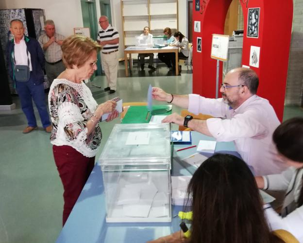 Normalidad e incertidumbre en las primeras horas de votaciones en Jaén