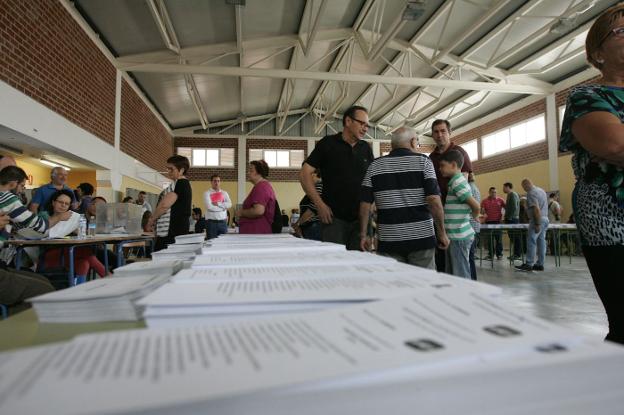 Un centenar de gobiernos locales, pendientes de las urnas en Almería