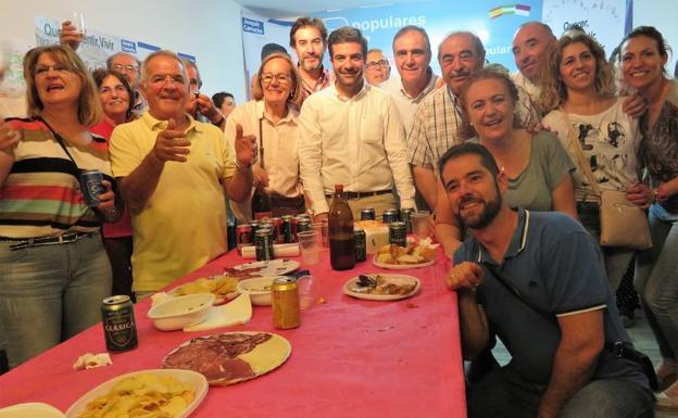 El PP logra una victoria aplastante y el PSOE sufre su peor caída en Loja