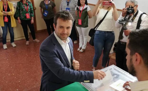 Millán: «Jaén ha ganado las elecciones, a partir de mañana empieza el cambio en esta ciudad»