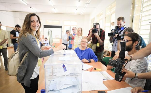 Marta Gutiérrez (Vamos Granada): «Nuestro voto está con las personas que quieren una ciudad libre de corrupción»