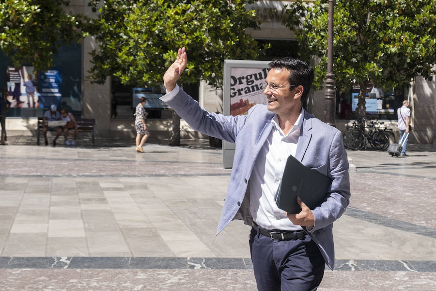 Las conversaciones para pactar la alcaldía granadina siguen sin arrancar