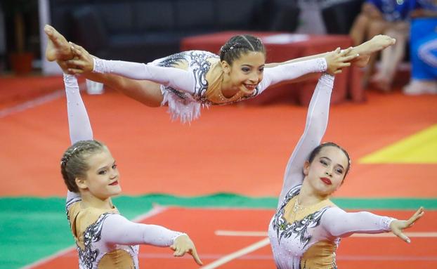 El Acróbatos logra nueve medallas en la primera jornada del Open Internacional de Gimnasia Acrobática de Granada