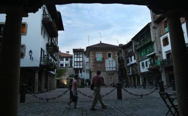 Un preso rescata a una niña a punto de arrojarse al vacío: «Fue un acto impulsivo»