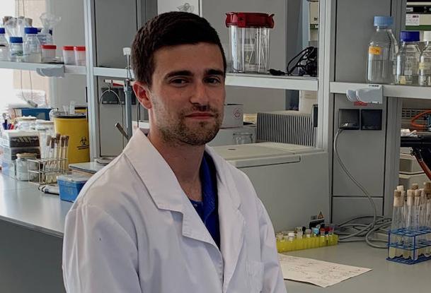 42 matrículas de honor, tres sobresalientes y un notable