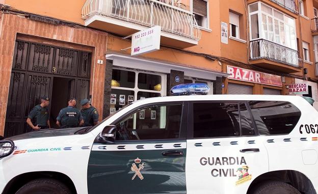 A disposición judicial cinco personas por un robo en la piscina municipal de Padul