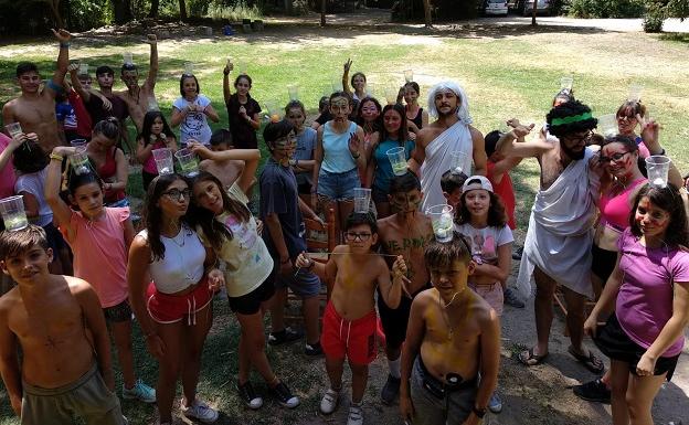 Se busca endocrino para poder celebrar el campamento de verano
