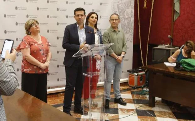 Cuenca advierte de la «parálisis» que está provocando en Granada la falta de acuerdo entre PP y Cs