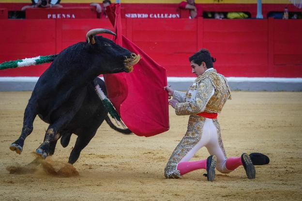 Emiliano Robledo, ganador del certamen de novilladas