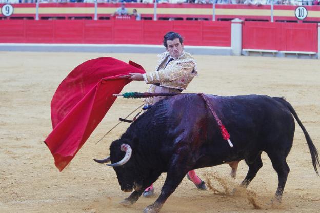 Un gran Garrido, mucha voluntad y pocos toros