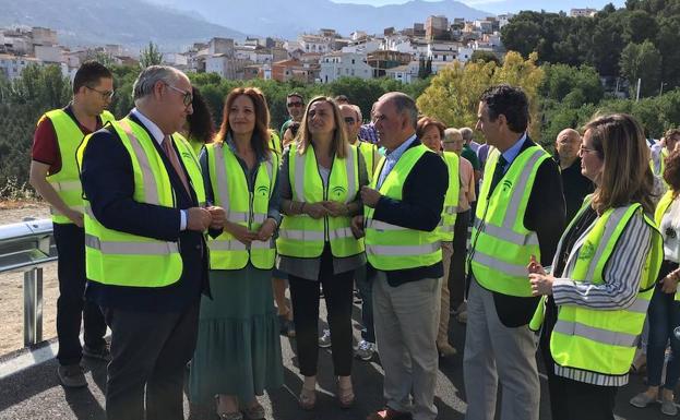 Se abre al tráfico la vía de servicio de la A-315, en Quesada, una reivindicación histórica