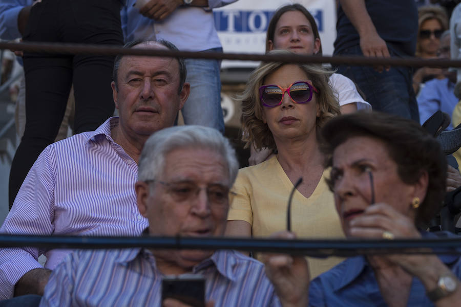 La Plaza de Toros de Granada se llena de famosos para ver a José Tomás