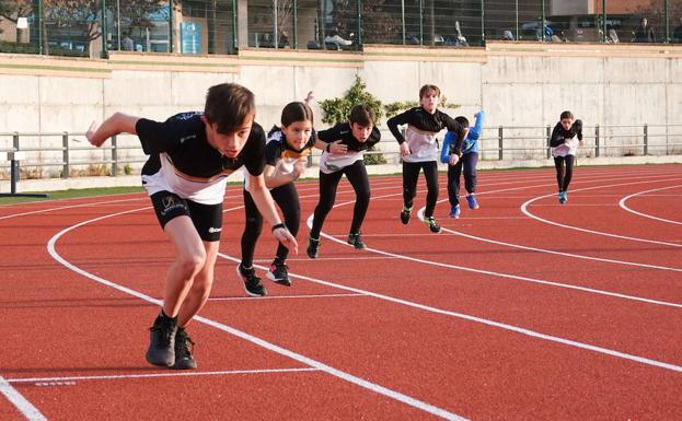 La esencia del 'jovenerismo' en el atletismo de Granada