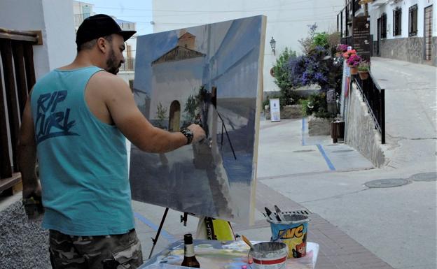 El malagueño Cristóbal León García gana el primer premio de pintura rápida de 'La Casa de la Alpujarra'