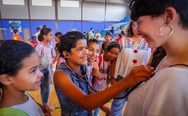 Llegan a Granada los niños saharauis del programa 'Vacaciones en Paz'