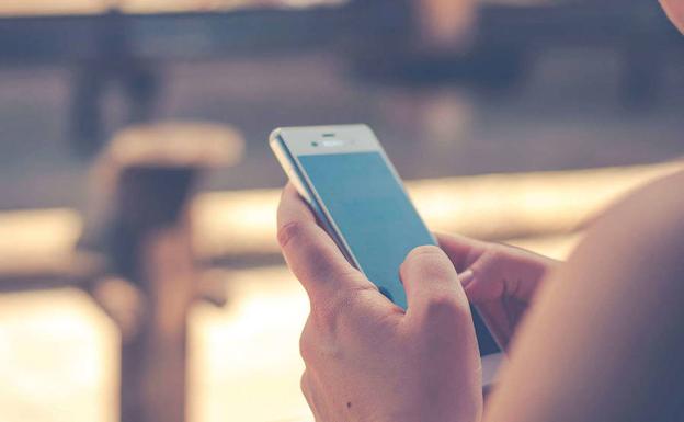 Dan la razón a un vecino de Linares que quiso devolver un móvil comprado por Internet tras haberlo desempaquetado