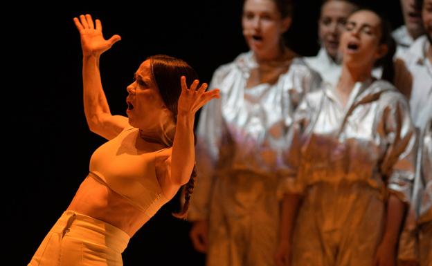 «Sería una locura pretender bailar como Carmen Amaya»