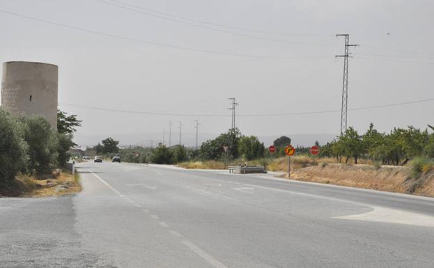 Fallece un vecino de Caniles de 68 años al sufrir un accidente con la moto