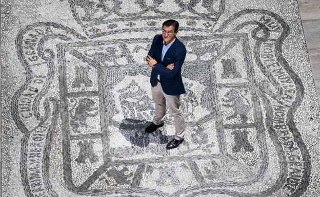 Luis Salvador: «No se puede descartar una moción de censura»