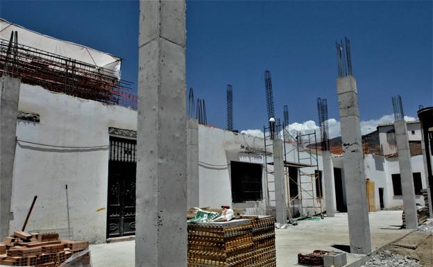 Cádiar invierte 900.000 euros en la construcción de una residencia de mayores y una unidad de estancia diurna