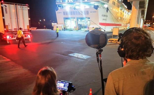 Ruedan en el Puerto de Almería escenas de la película holandesa 'King of the road'