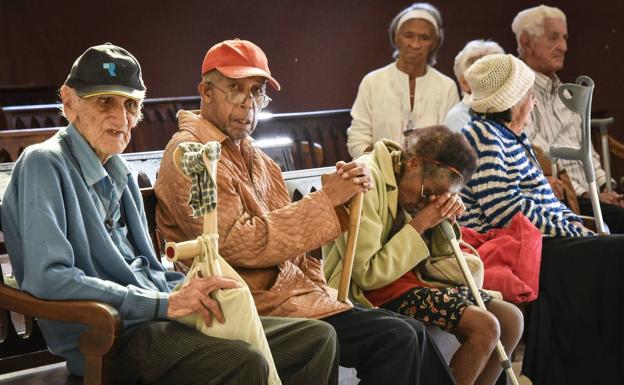 Cuba aspira a que sus mayores vivan más de cien años