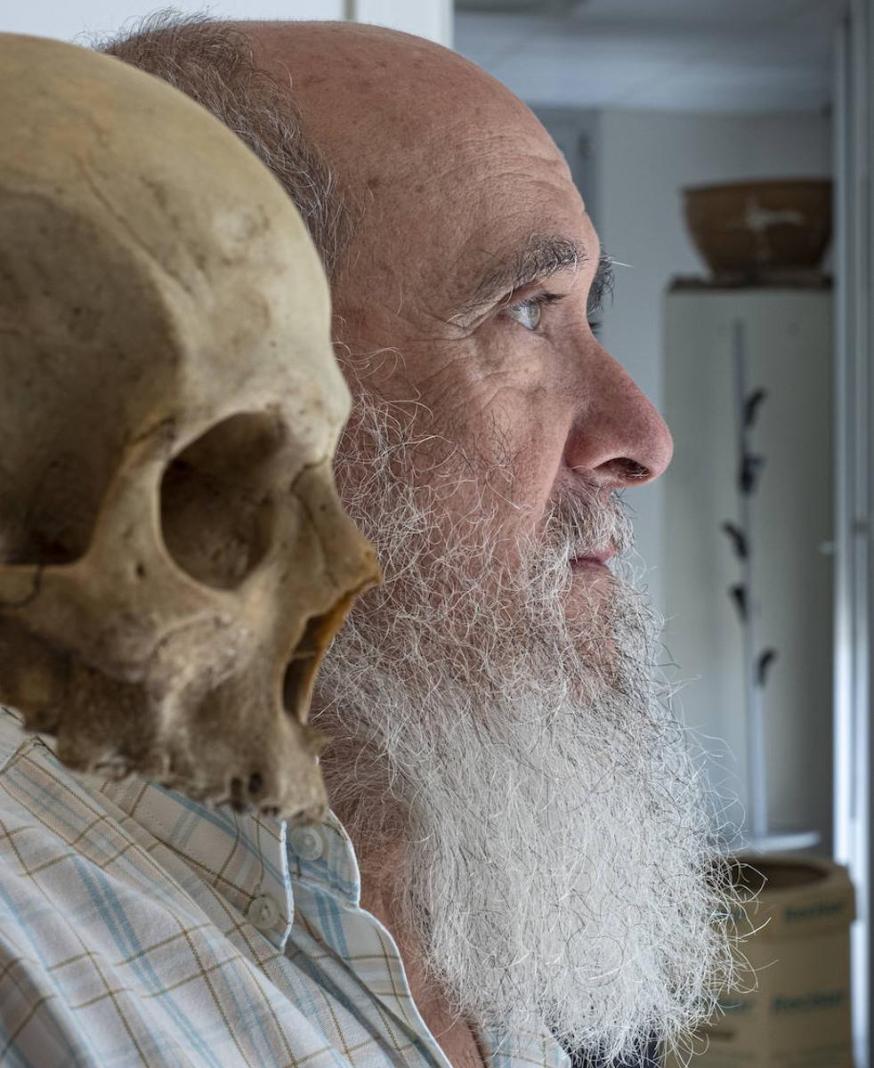 Miguel Botella: «Cuando trabajo, un narco es idéntico a un santo»