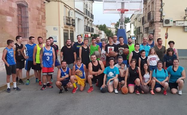 El baloncesto toma las calles de La Carolina con un torneo 3x3