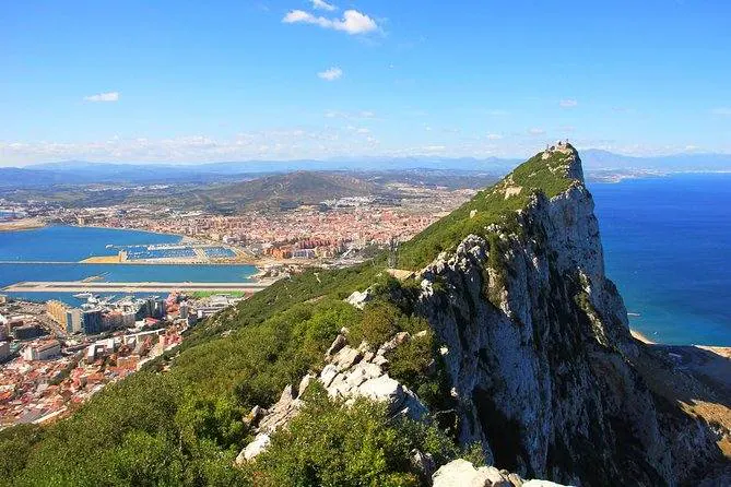 4 motivos para hacer una excursión express a Gibraltar este verano