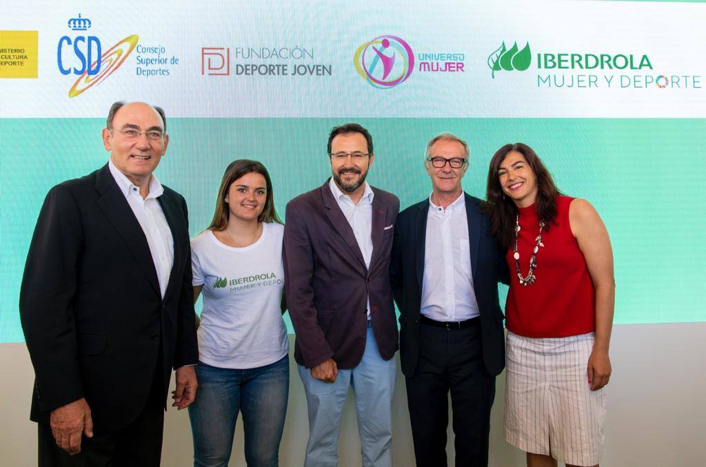 Ana García y Jennifer Fernández, en el II Universo Mujer Iberdrola