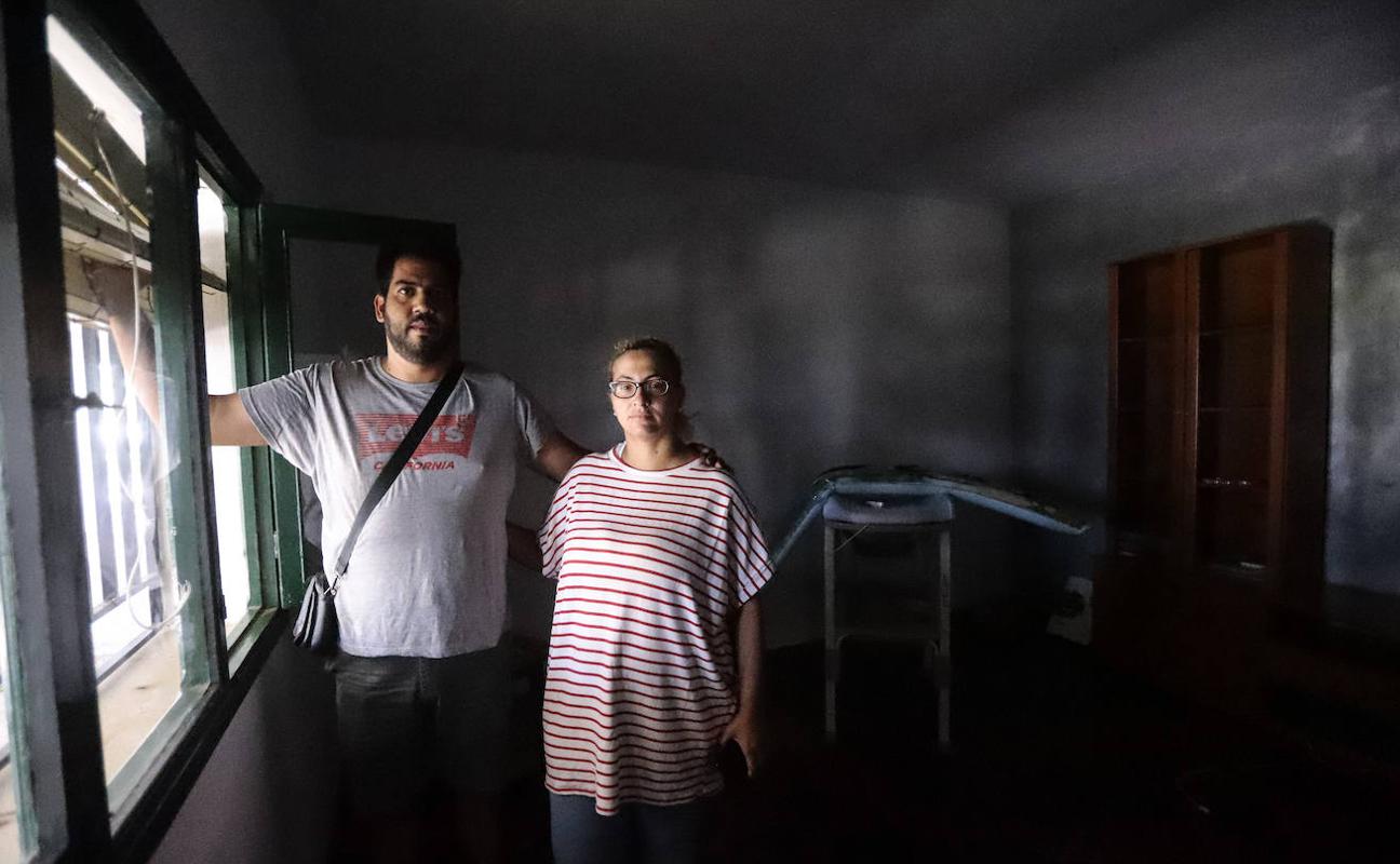 Desalojan dos veces en siete años a una familia por 'ocupar' una casa en Carchuna