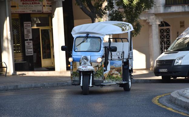 Del tuk-tuk al segway: Las nuevas formas de ver Granada