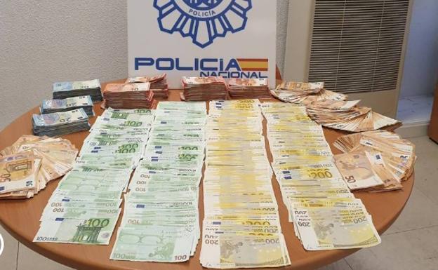 50 teleoperadores y 'sablazos' de 1.000 euros: el costoso timo de la llamada silenciosa