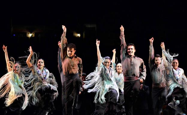 El Ballet Flamenco de Andalucía deja huella en Motril