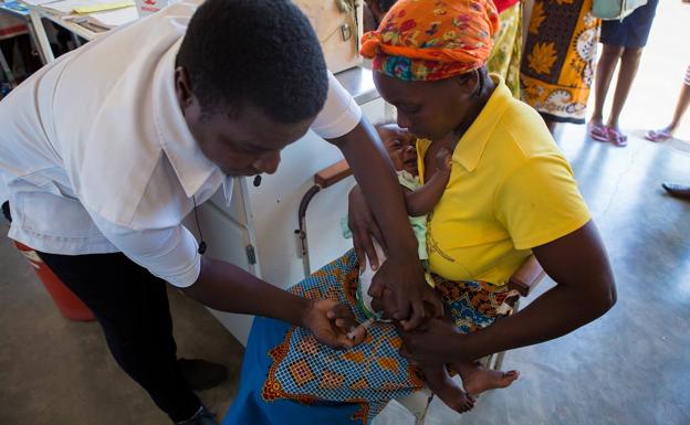 Más de siete mil niños de África y Latinoamérica, vacunados gracias a diez empresas jienenses