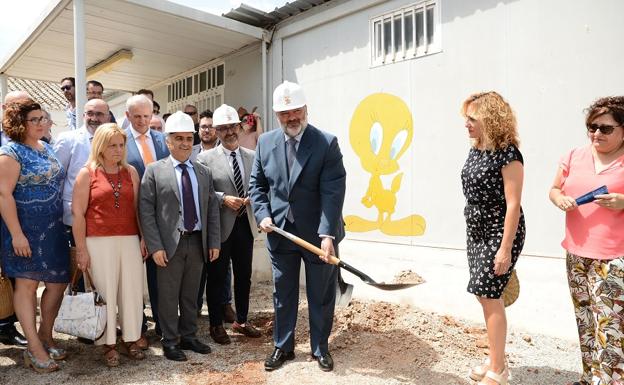 La Junta comienza las obras del nuevo colegio de El Chaparral en Albolote