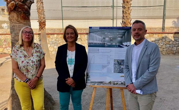 El Ayuntamiento de Motril presenta el proyecto del nuevo pabellón cubierto en el polideportivo municipal