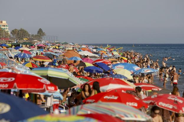 Granada se muda a la Costa Tropical