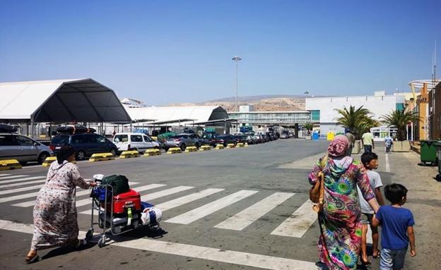 El Puerto de Almería supera la cifra de 200.000 pasajeros en la Operación Paso del Estrecho