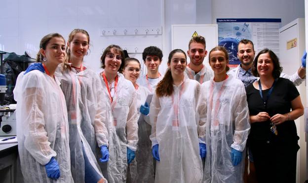 La UGR clausura con éxito su décima edición de los Campus Científicos de Verano