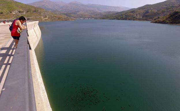 La Junta ofrece colaboración al Gobierno central para acelerar la obra de las canalizaciones de Rules