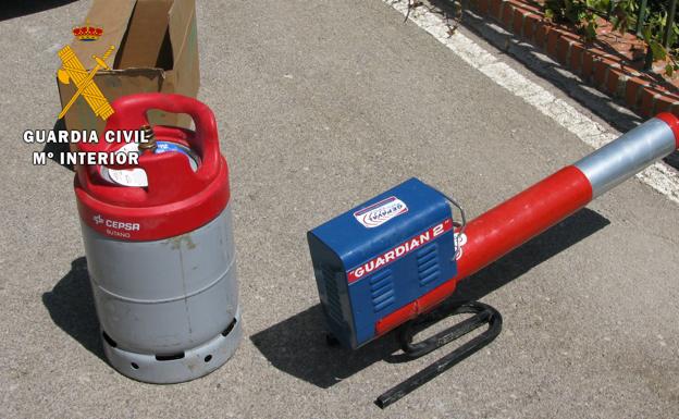 Cazan a dos hermanos granadinos, delincuentes reincidentes, por robar en varias explotaciones agrícolas