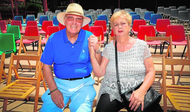 El 'héroe del sombrero' salva la vida a una mujer en Granada: «Si no es por él, no vuelvo en mí»