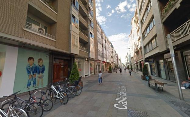 Un hombre deja inconsciente de un puñetazo a una chica que le recriminó por realizarle tocamientos