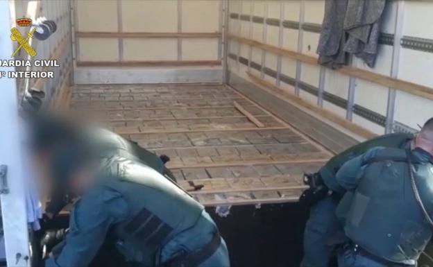 85 detenidos, más de 5.000 kilos de hachís y 17 armas de fuego en una de las mayores operaciones en Andalucía