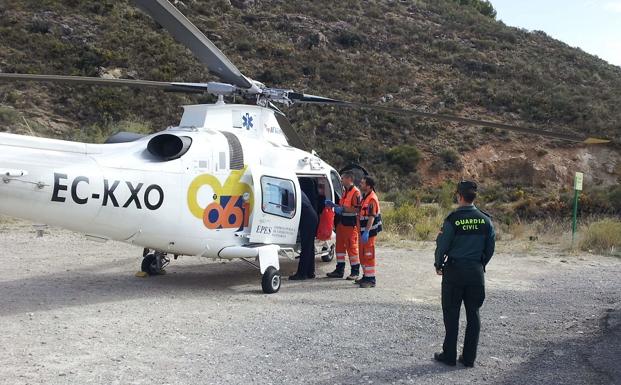 Rescatan a un joven tras sufrir una caída en un paraje de Orcera