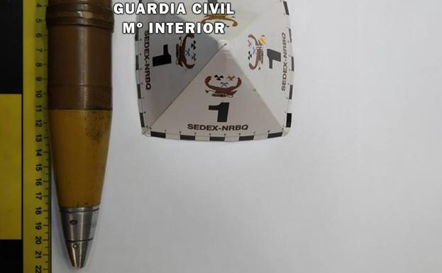 ¿Qué hace un proyectil de cañón antiaéreo de 1972 en el vertedero de Jaén?