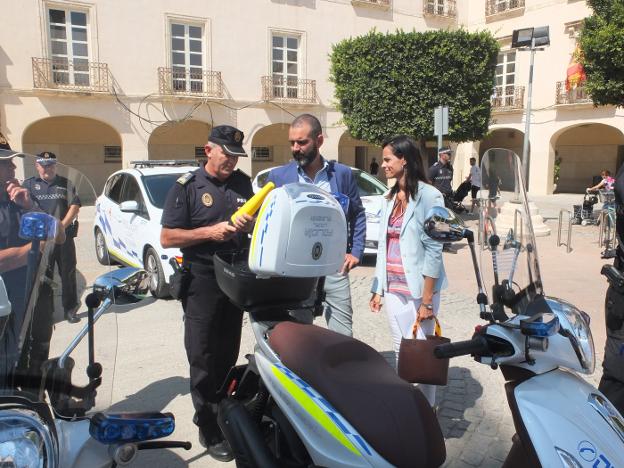 La Policía Local de Almería inicia el curso con 18 vehículos nuevos